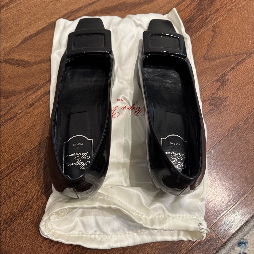 Roger Vivier Black Patent Leather Pumps